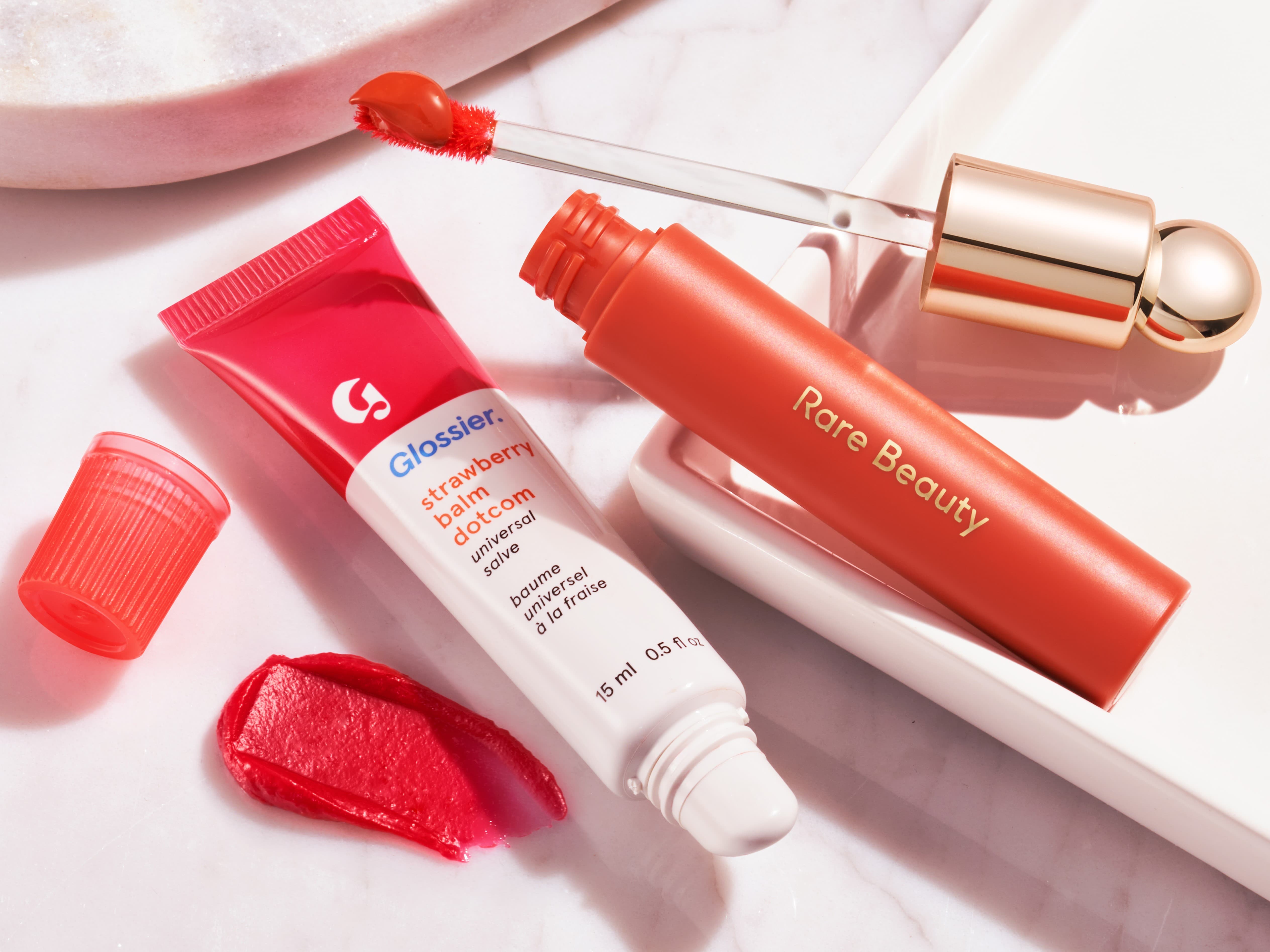 Baume &agrave; l&egrave;vres ou huile pour les l&egrave;vres : Lequel est le meilleur pour vous ?